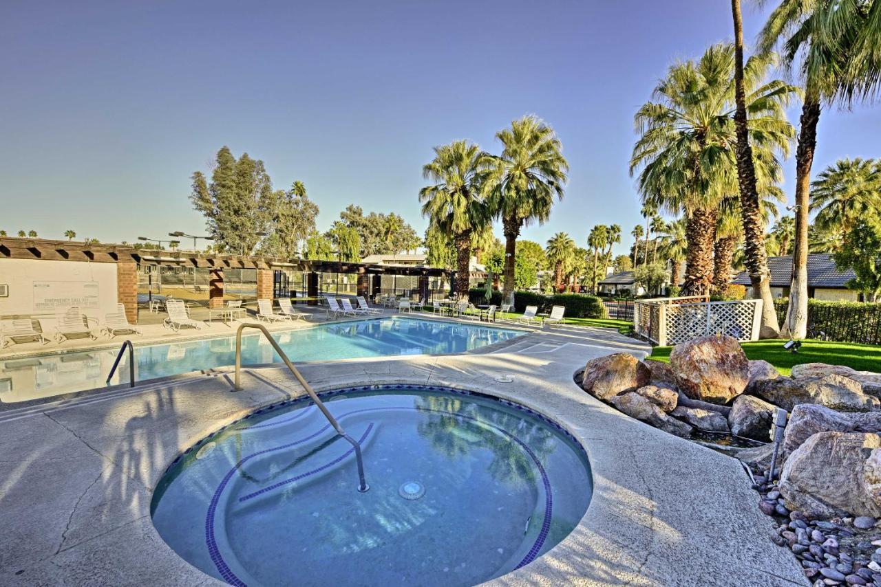 Palm Springs Townhome With Pool And Golf Access! Exterior photo